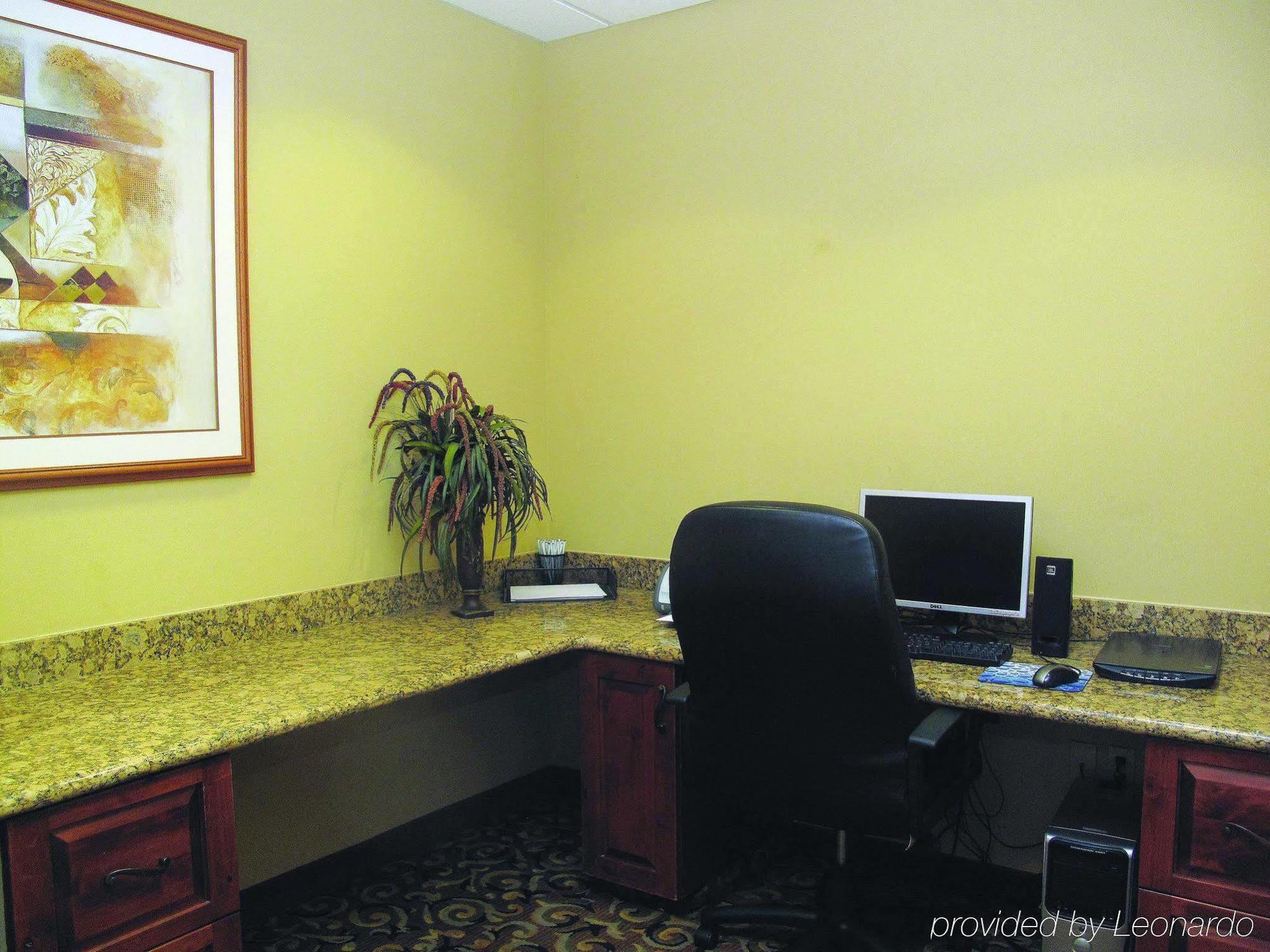Hotel La Quinta By Wyndham 3*