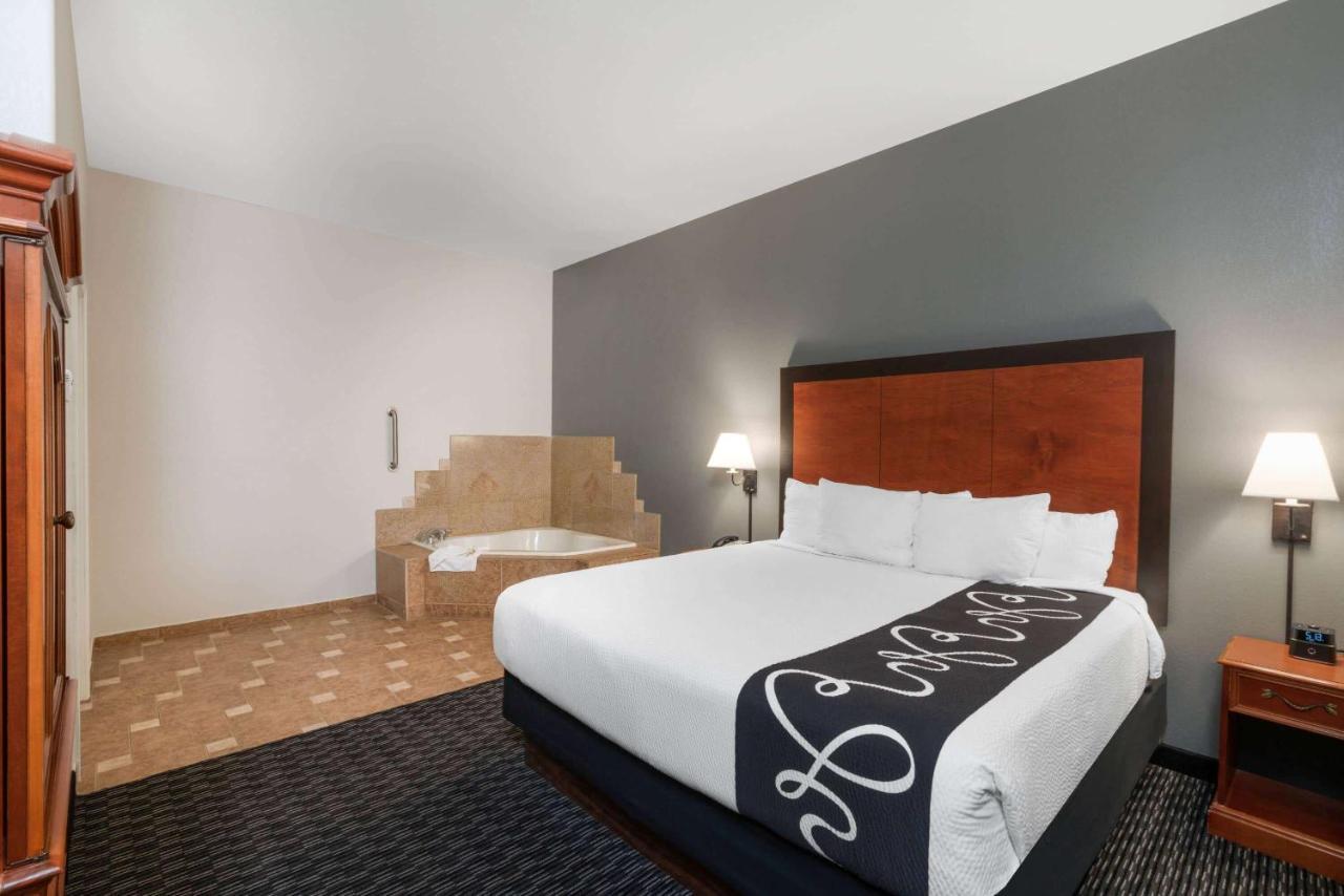 Hotel La Quinta By Wyndham 3*